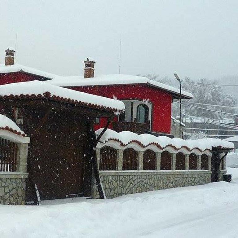 Guest House H Dzhogolanov Koprivştitsa Dış mekan fotoğraf