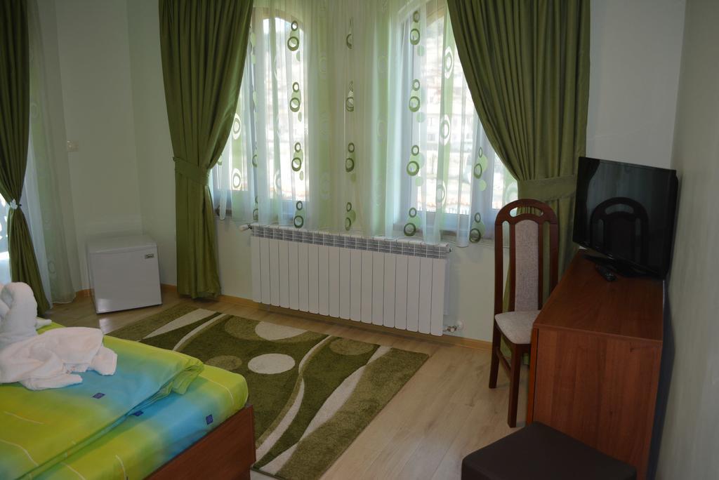 Guest House H Dzhogolanov Koprivştitsa Dış mekan fotoğraf