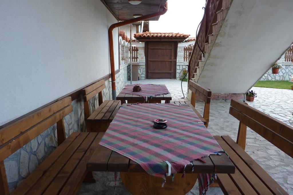 Guest House H Dzhogolanov Koprivştitsa Dış mekan fotoğraf