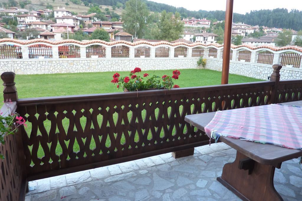 Guest House H Dzhogolanov Koprivştitsa Dış mekan fotoğraf