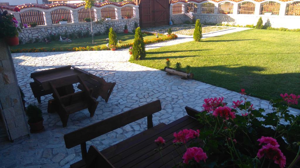 Guest House H Dzhogolanov Koprivştitsa Dış mekan fotoğraf