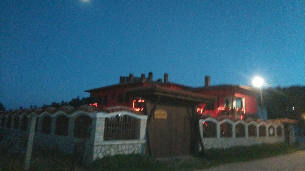 Guest House H Dzhogolanov Koprivştitsa Dış mekan fotoğraf