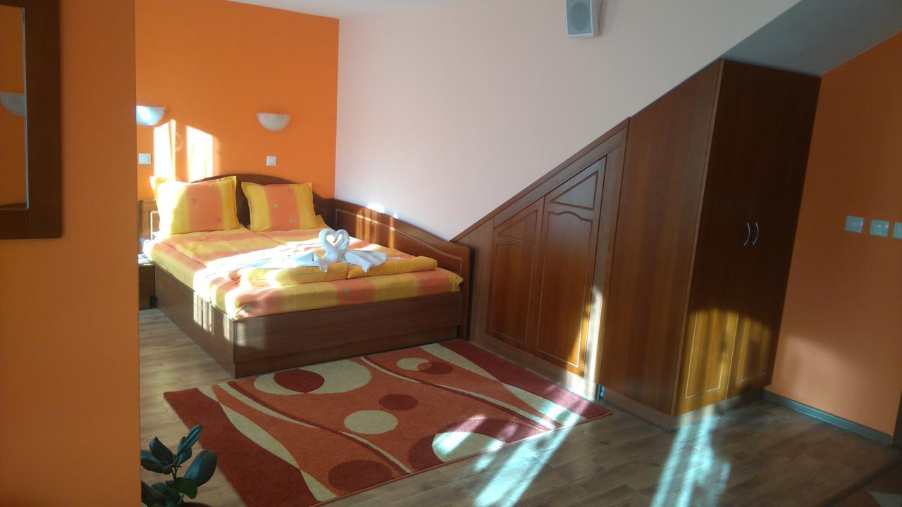 Guest House H Dzhogolanov Koprivştitsa Dış mekan fotoğraf