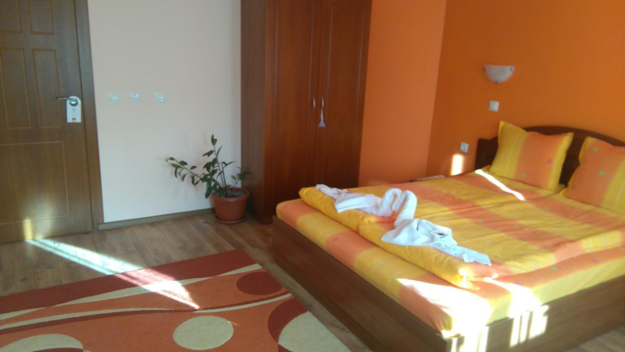 Guest House H Dzhogolanov Koprivştitsa Dış mekan fotoğraf
