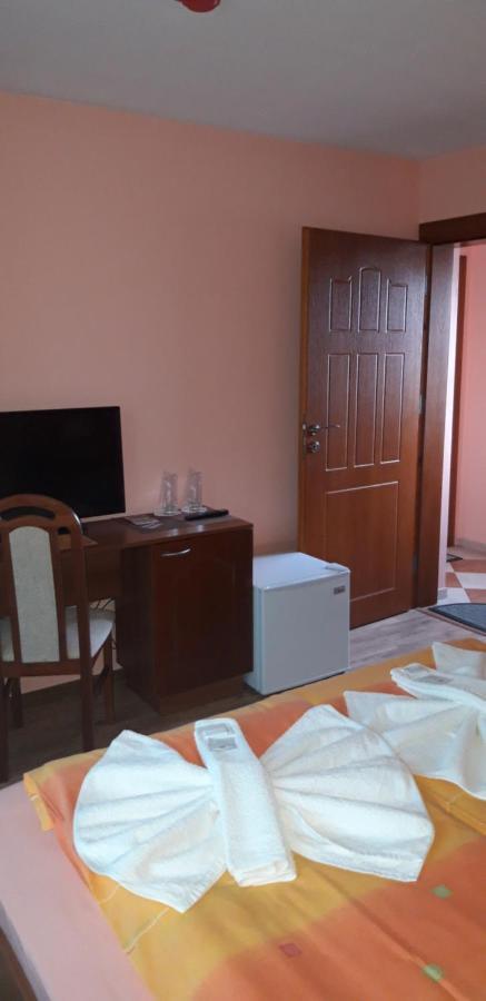 Guest House H Dzhogolanov Koprivştitsa Dış mekan fotoğraf